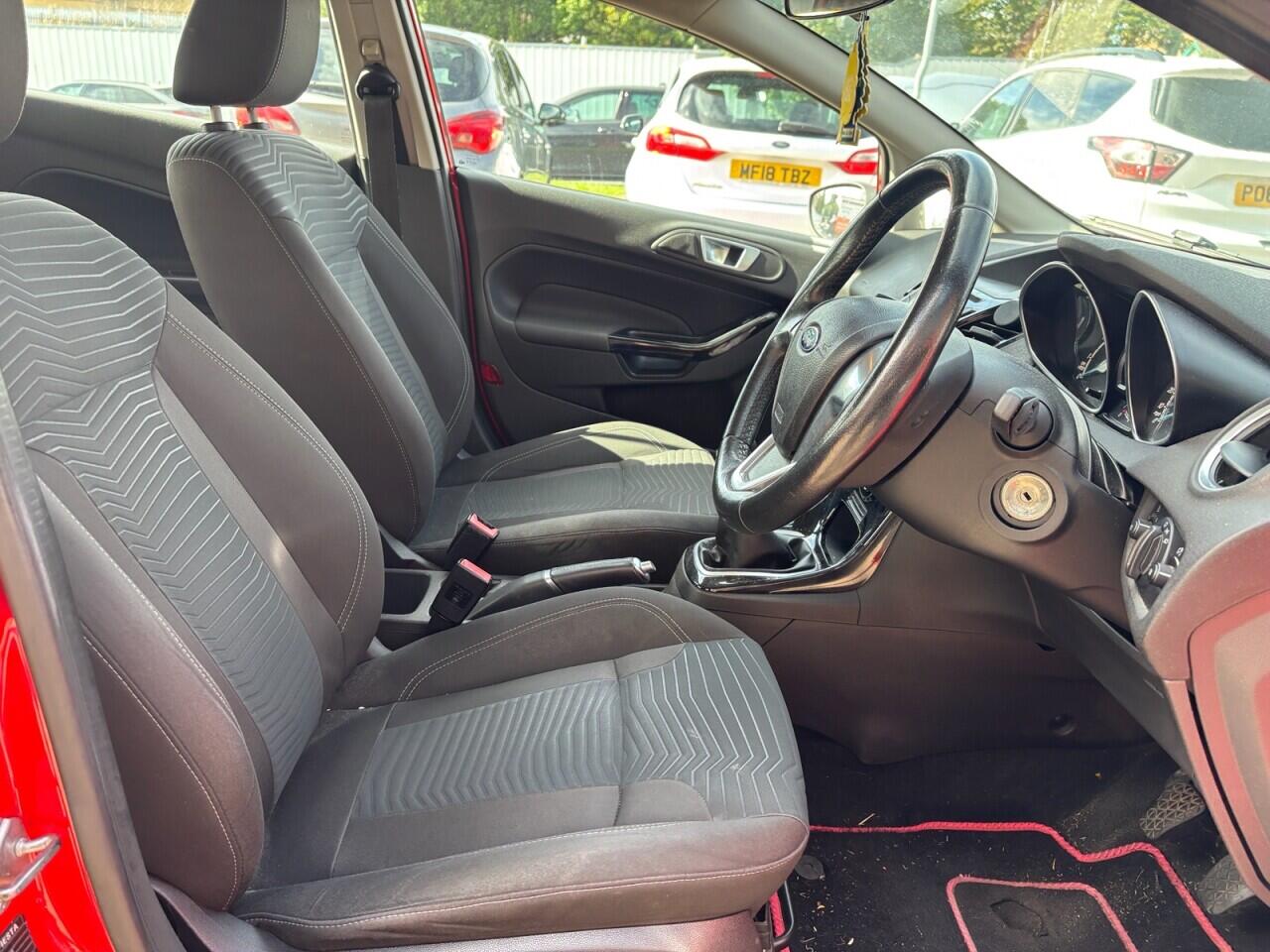 Ford Fiesta view 10