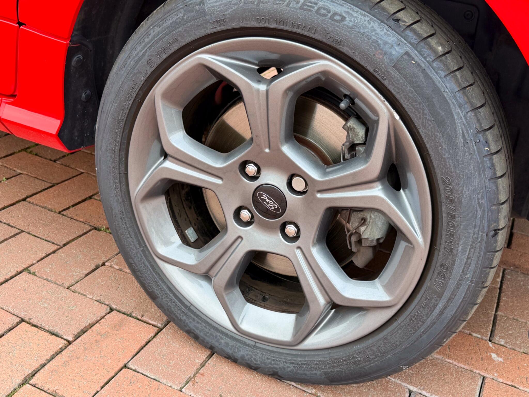 Ford Ecosport view 58