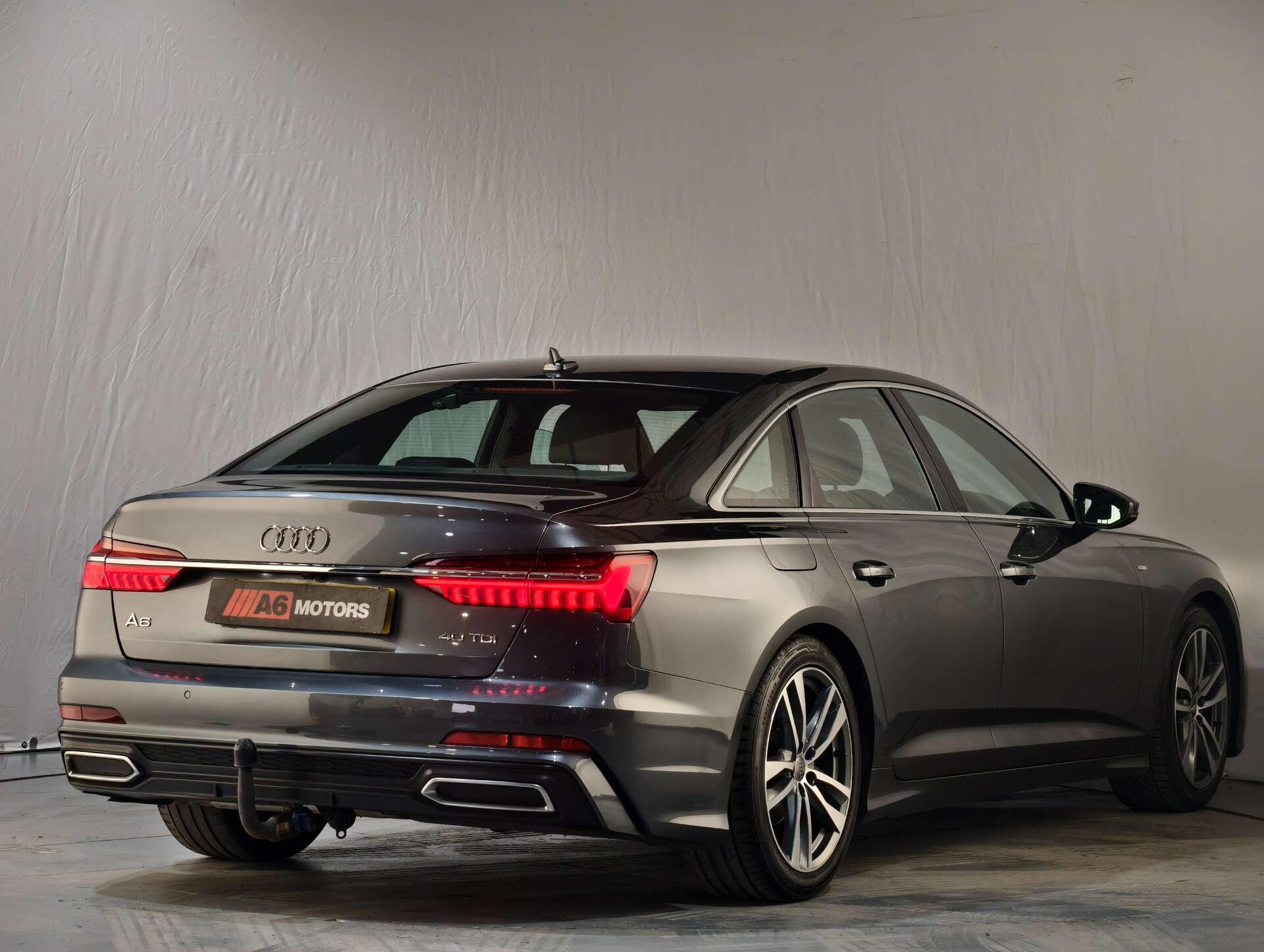 Audi A6 Saloon view 9
