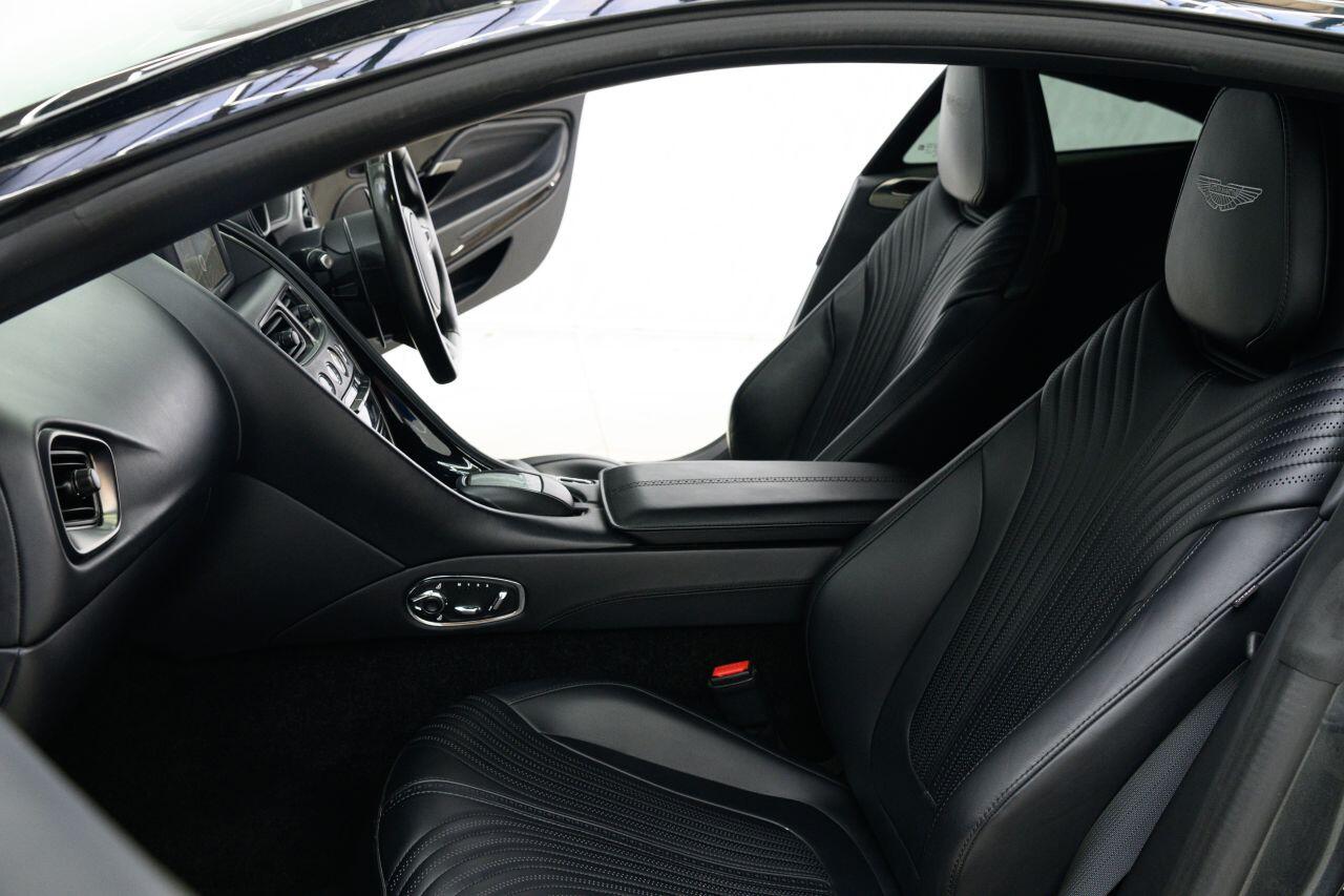 Aston Martin DB11 view 32