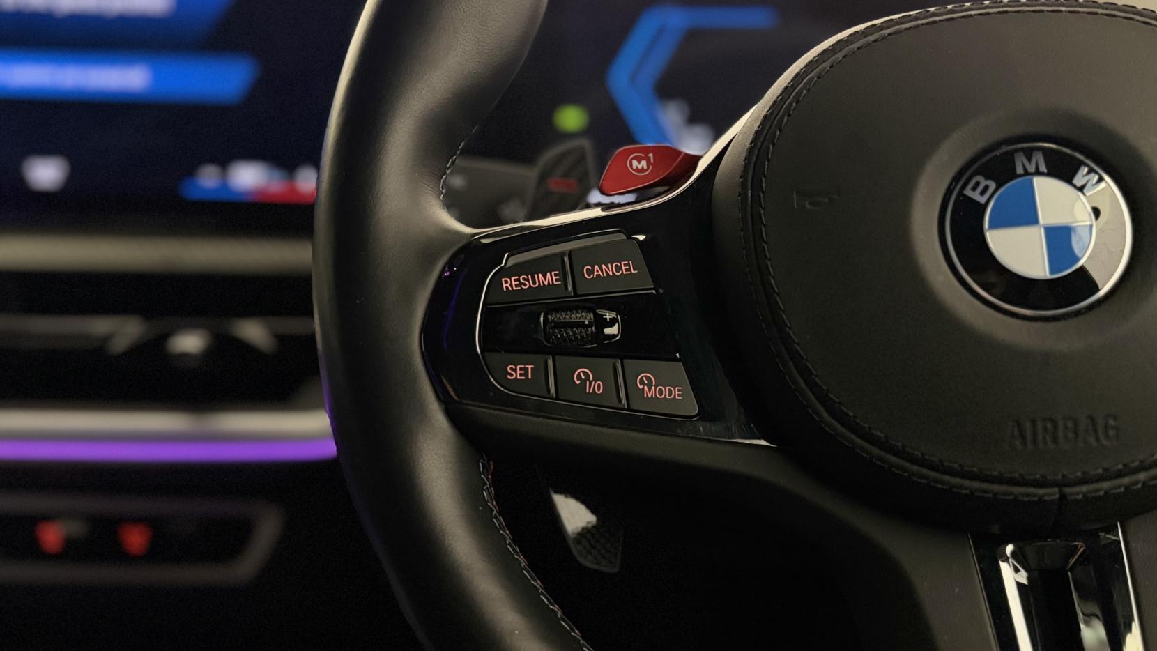 BMW XM view 23