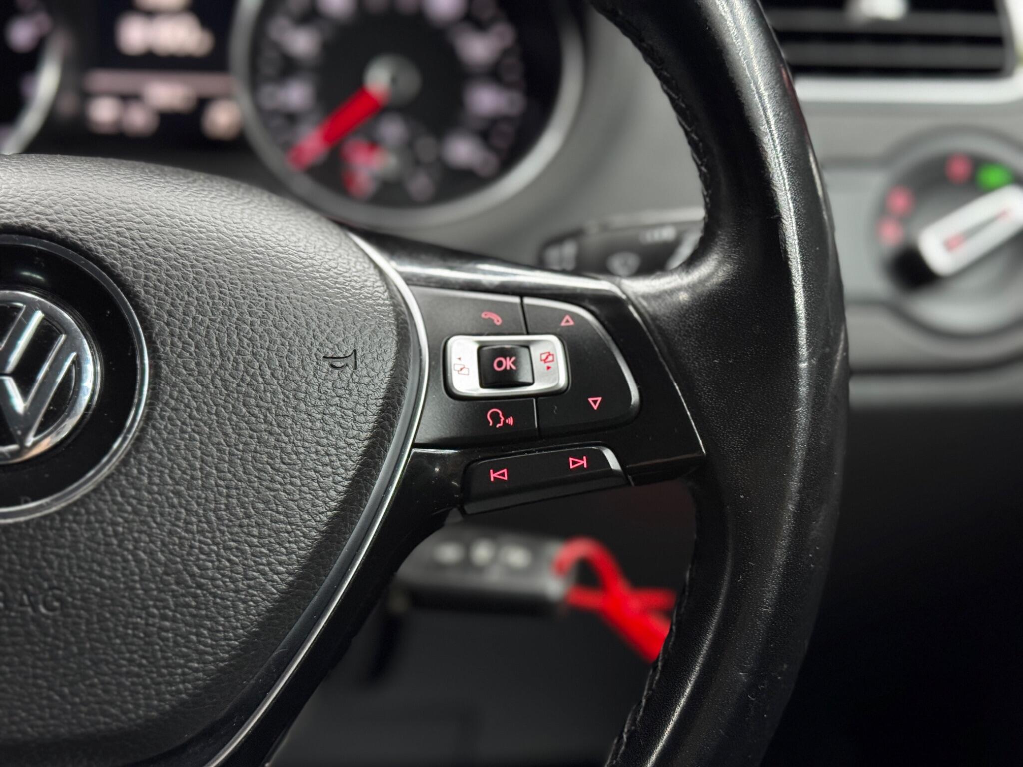 Volkswagen Polo view 21