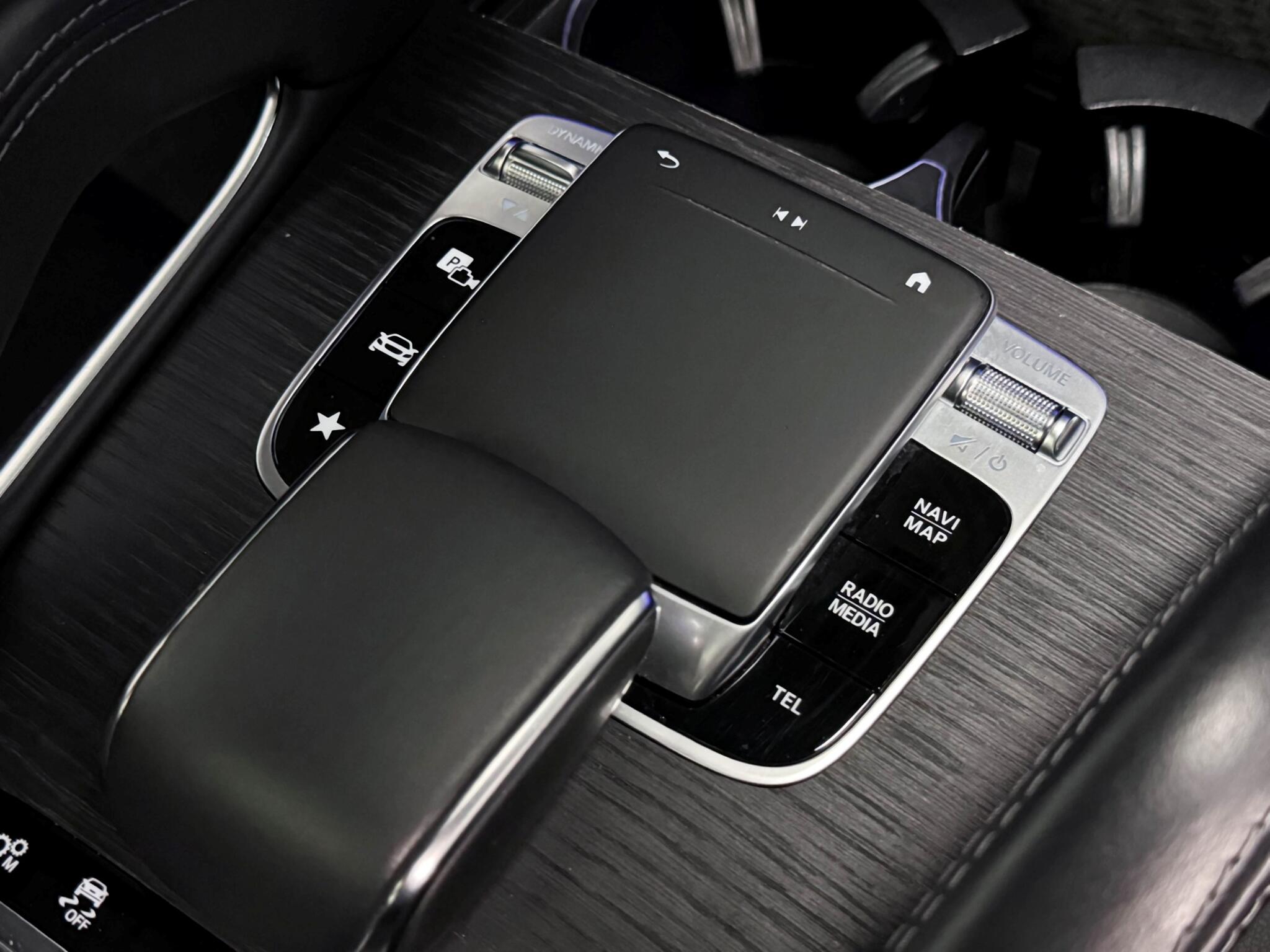 Mercedes-Benz Gle view 36