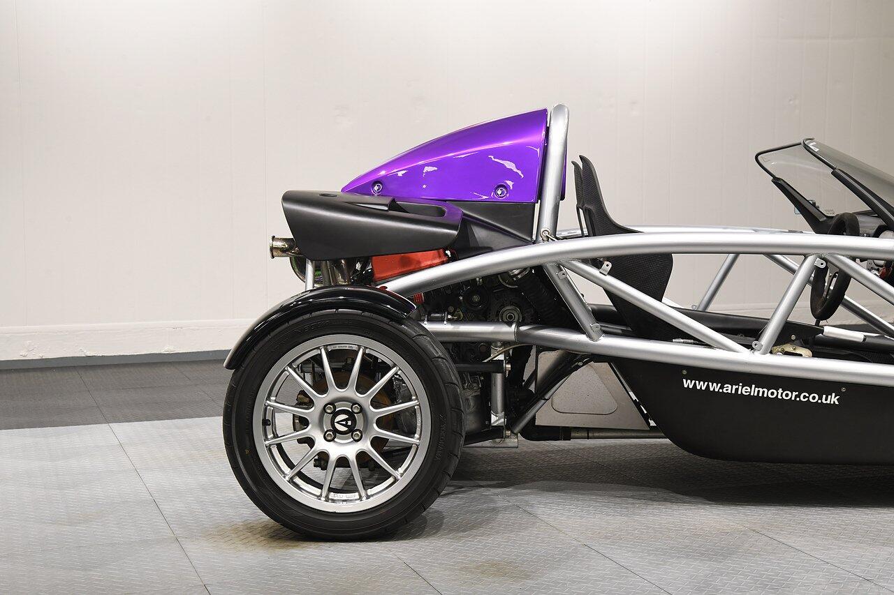 Ariel Atom view 29