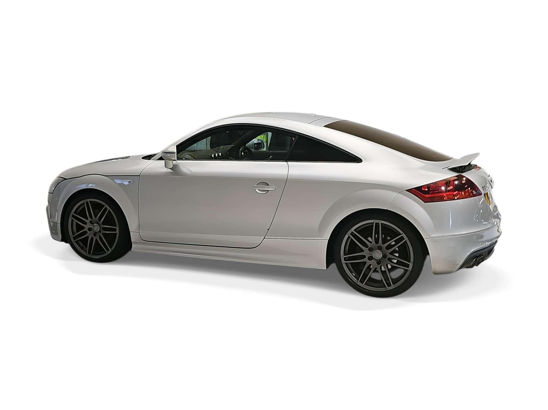 Audi TT view 5