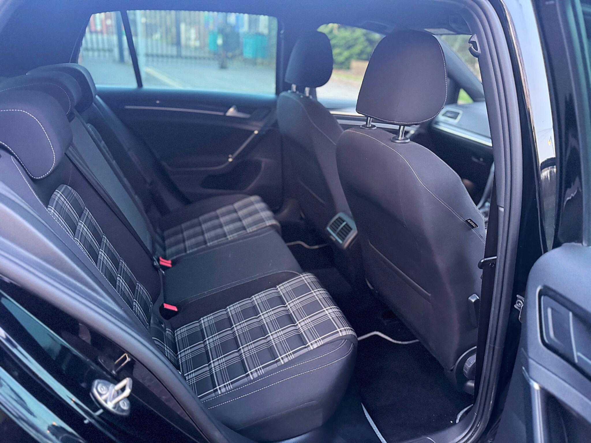 2016 Volkswagen Golf 2.0 TDI BlueMotion Tech GTD DSG Euro 6 (s/s) 5dr image 39