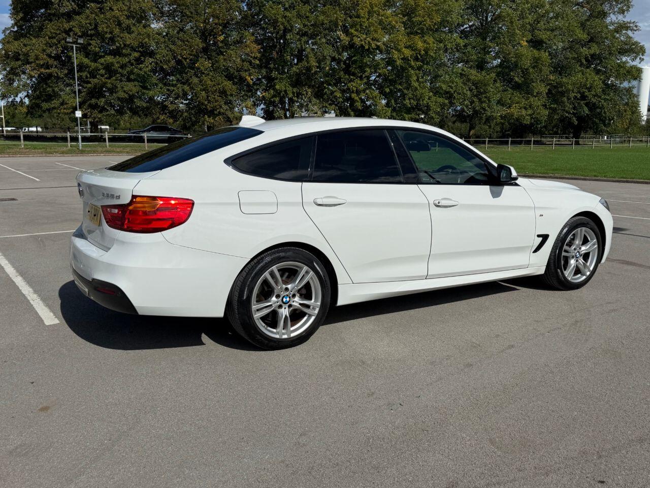BMW 3 Series Gran Turismo view 22