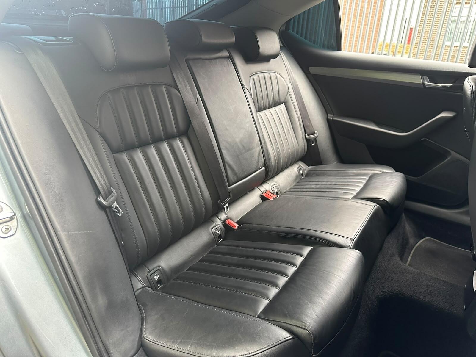Skoda Superb view 12
