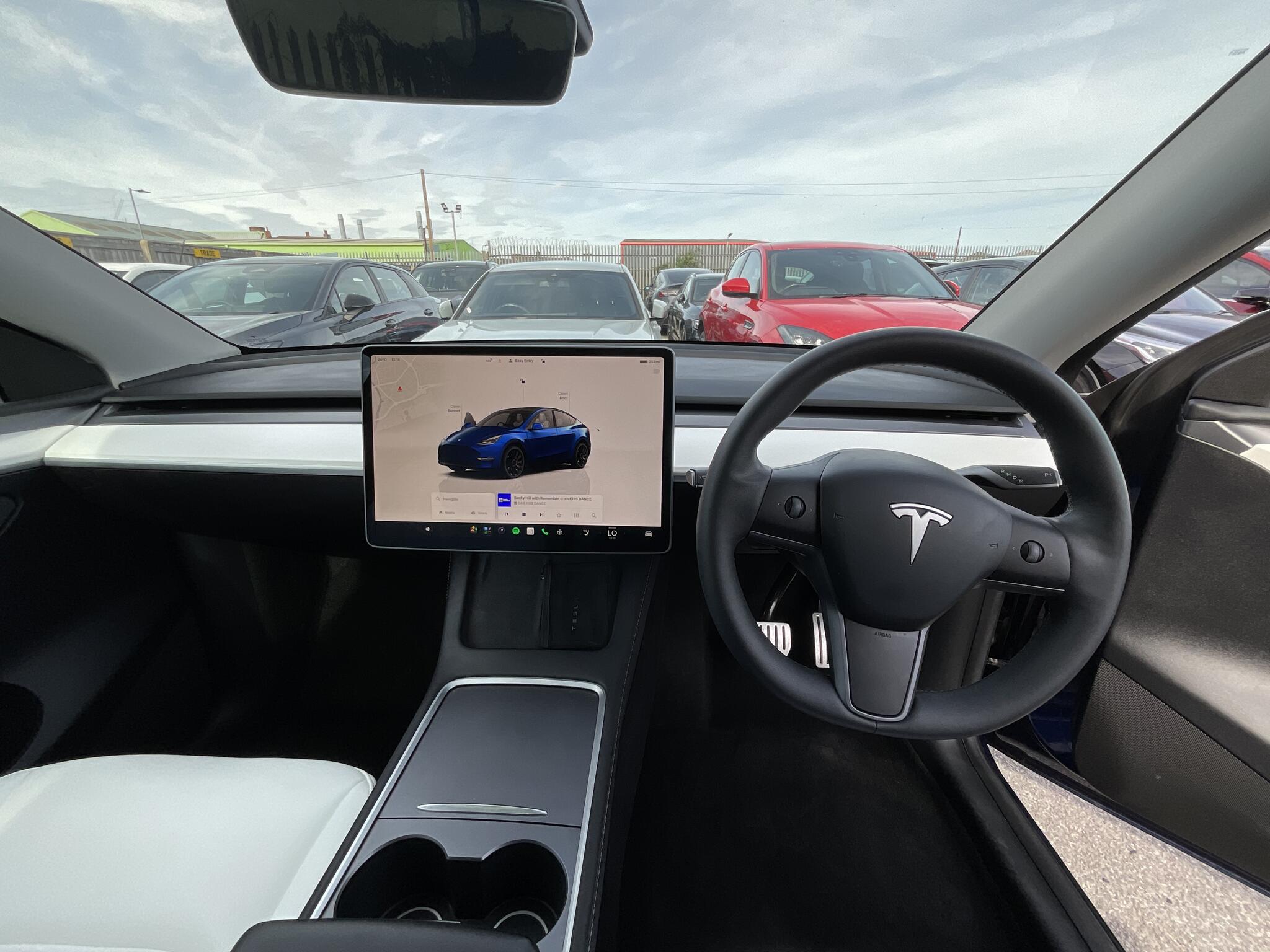 Tesla Model Y view 20
