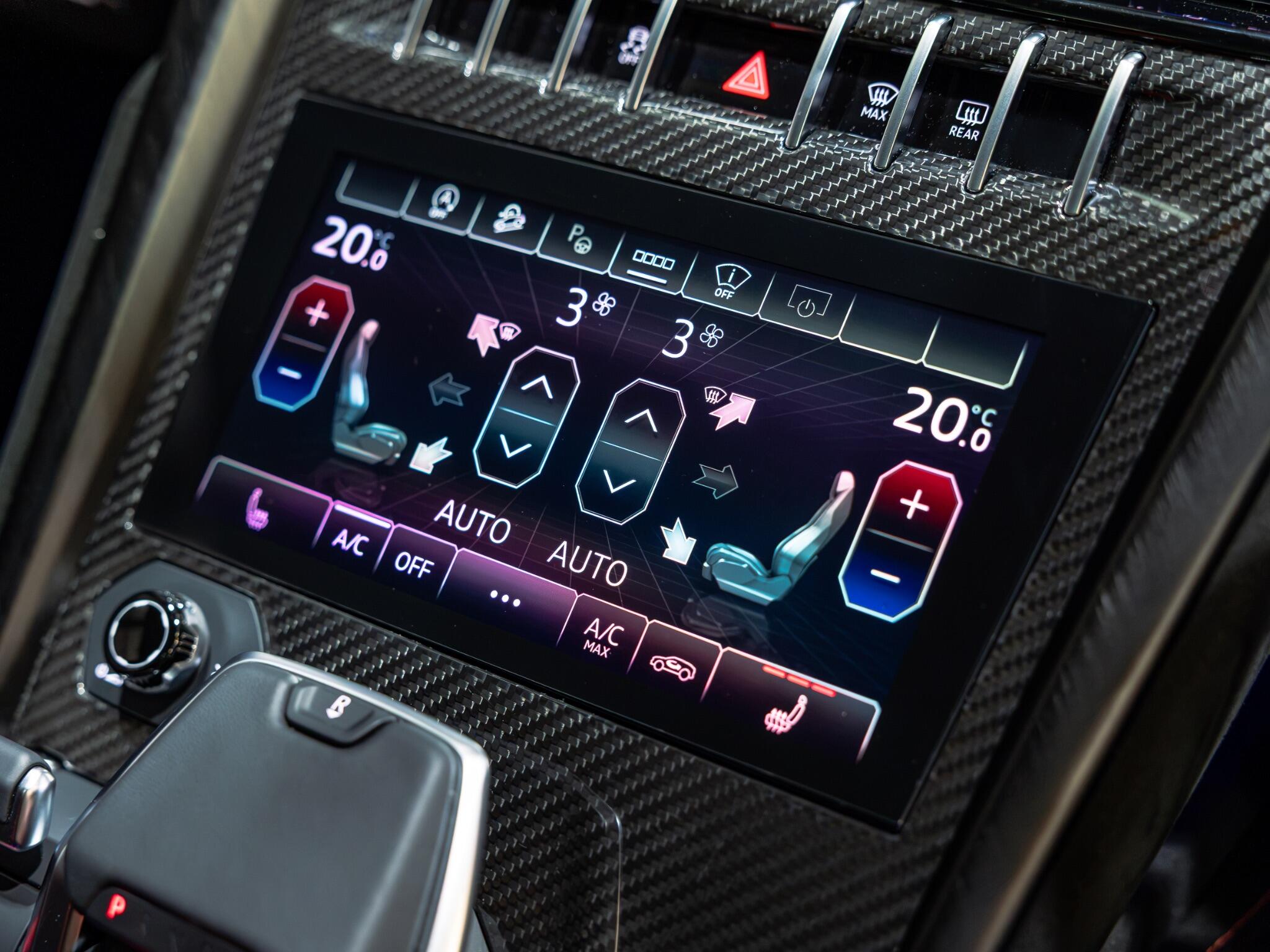 Lamborghini Urus view 28