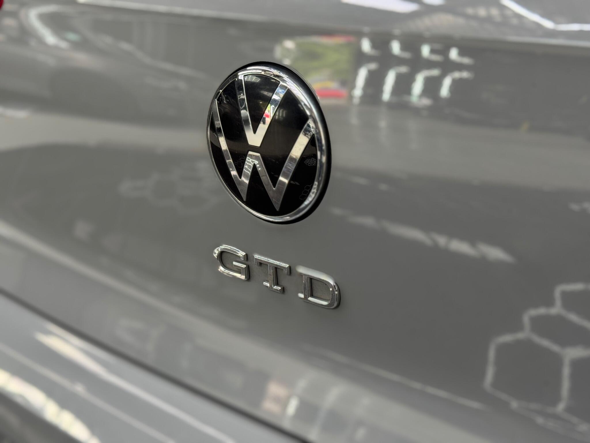 Volkswagen Golf view 31