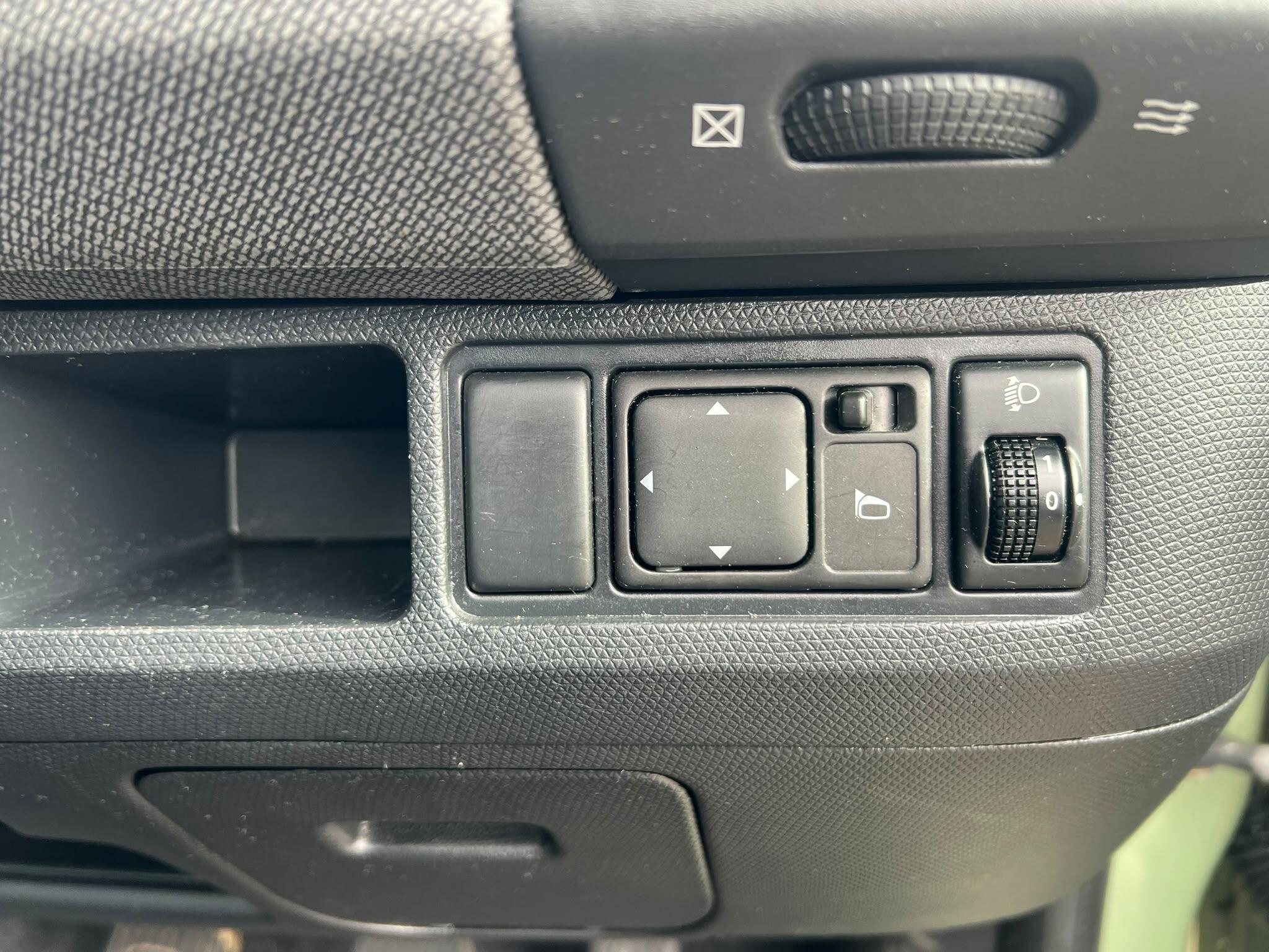 Nissan Micra view 27