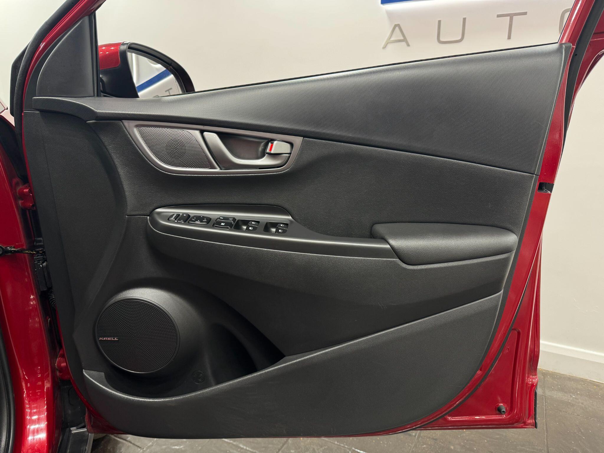 Hyundai Kona view 25