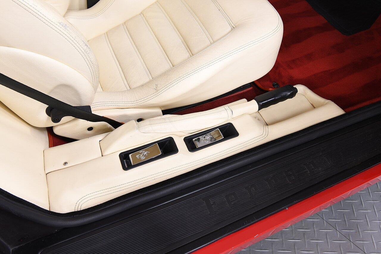 Ferrari 512 view 11