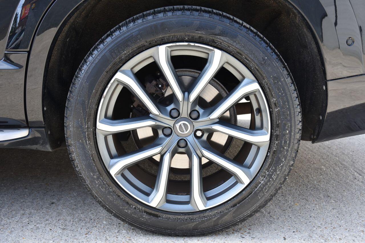 Volvo XC90 view 59