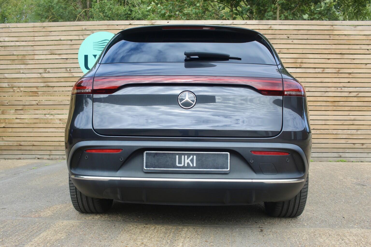 Mercedes-Benz Eqc view 7