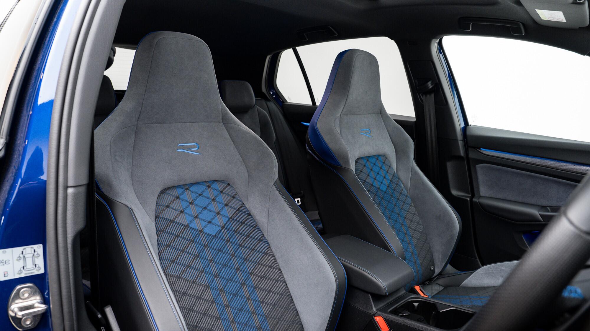Volkswagen Golf view 6