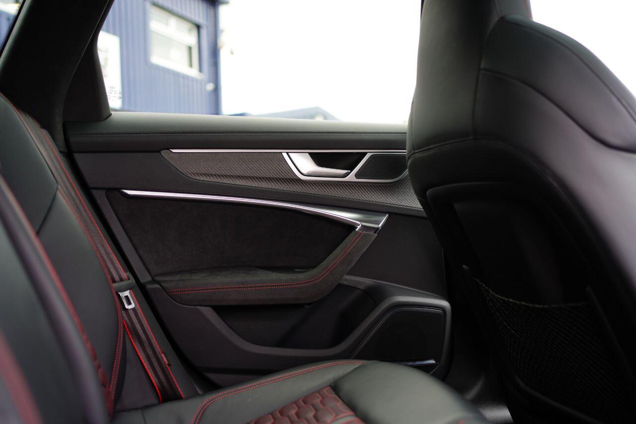 Audi RS6 view 41