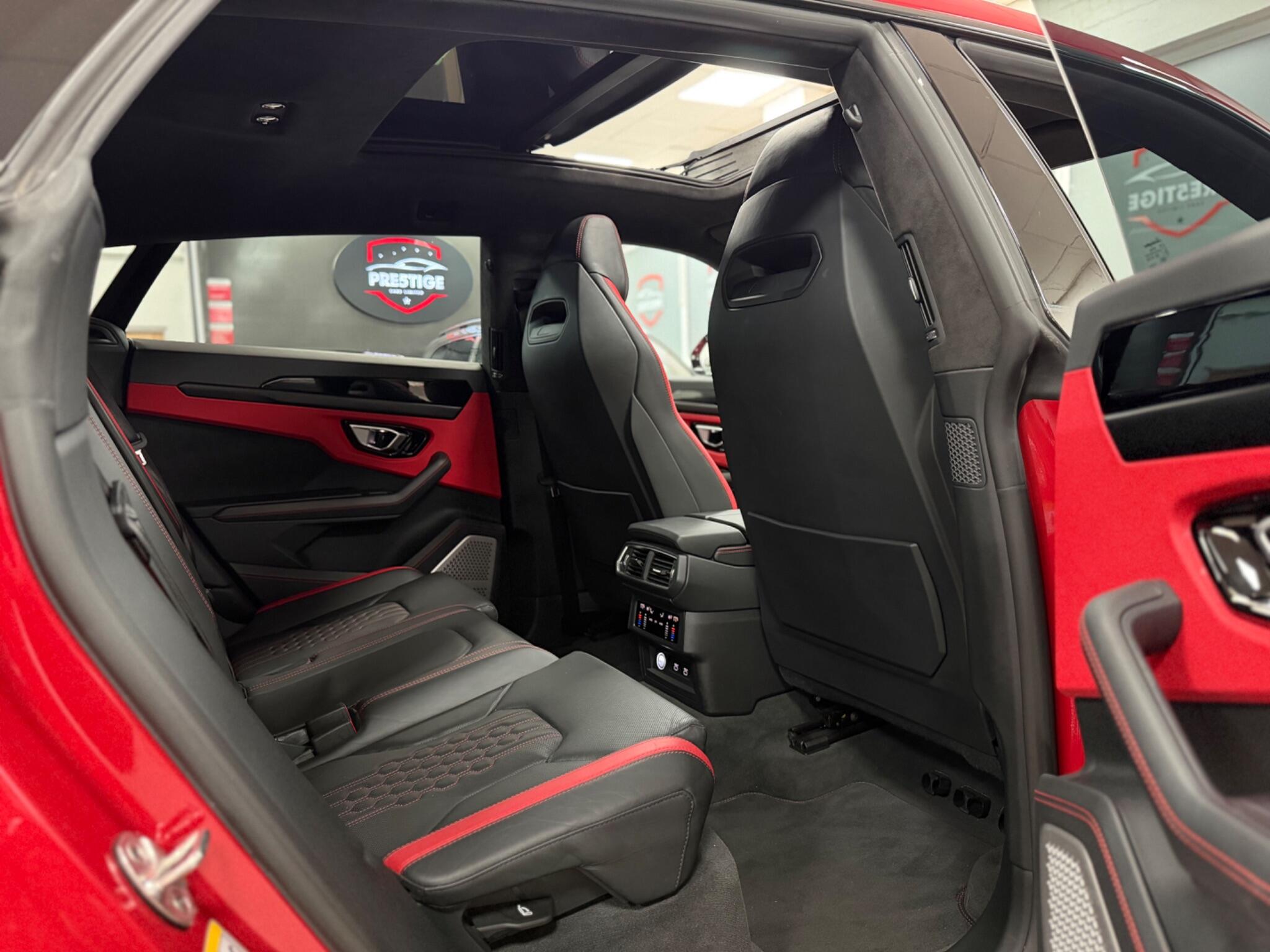 Lamborghini Urus view 17