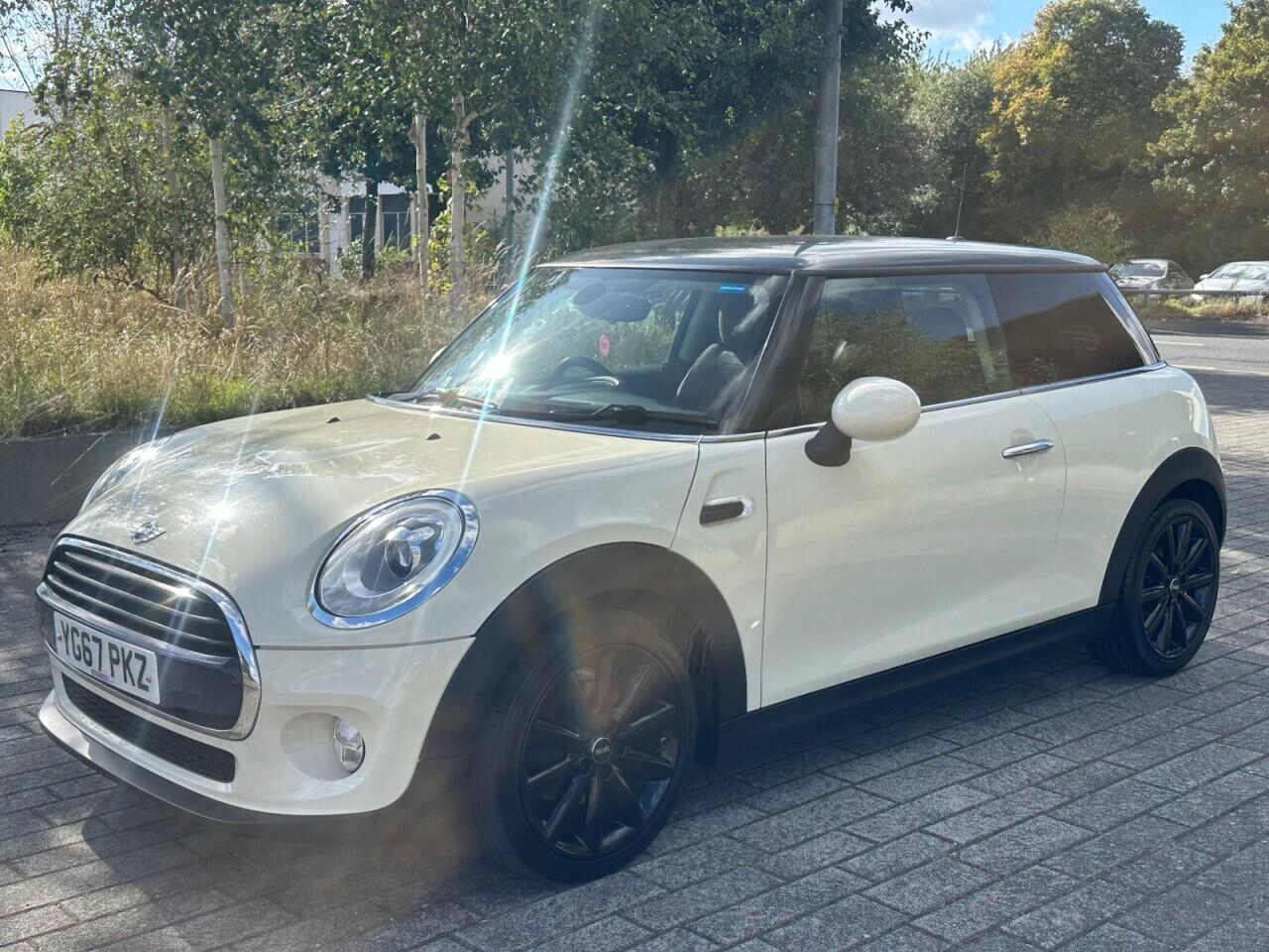 Mini Hatch view 11