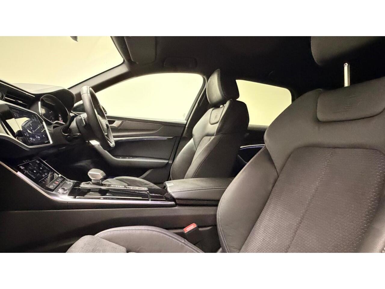 Audi A6 view 27
