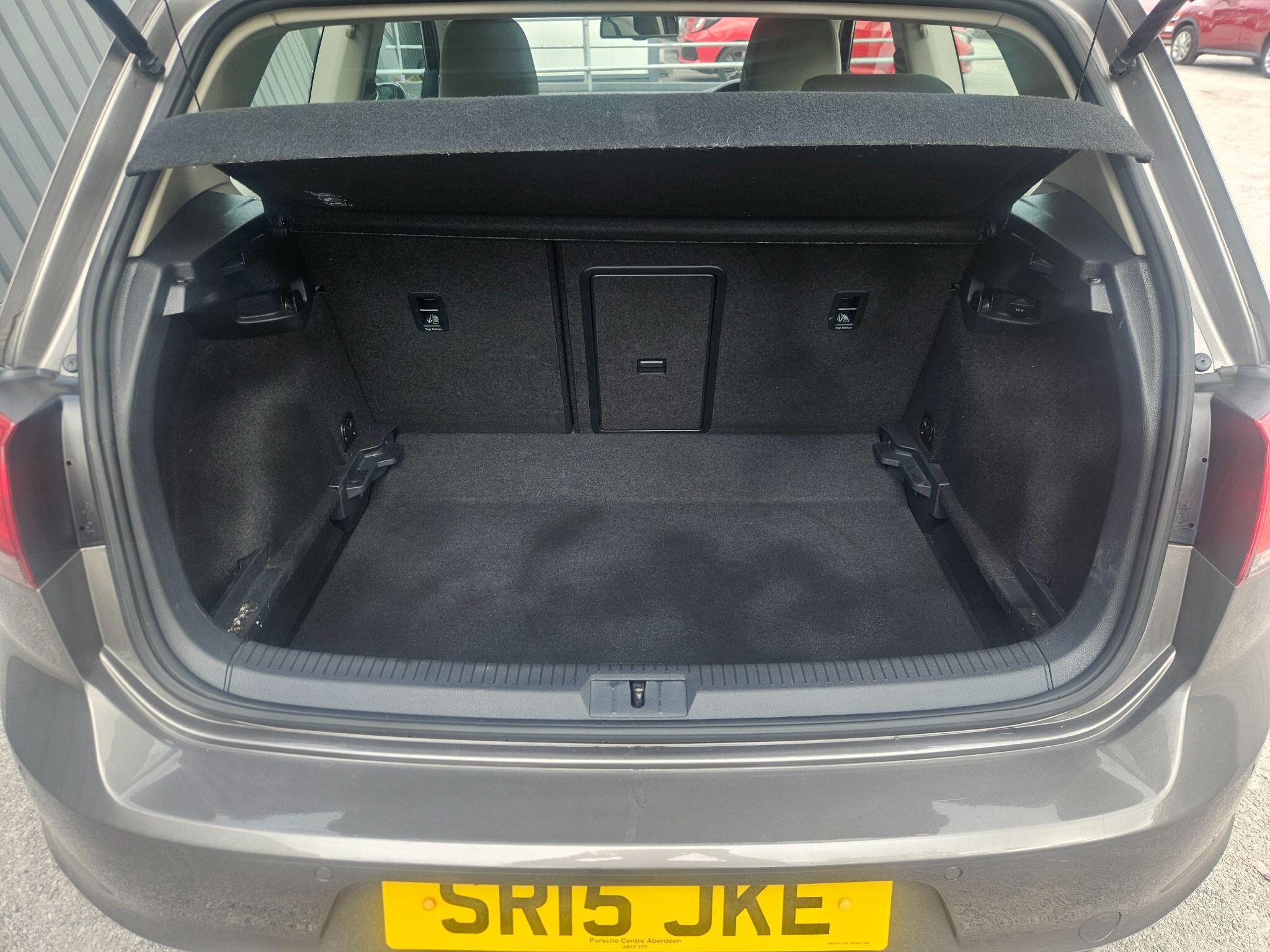 2015 Volkswagen Golf image 47