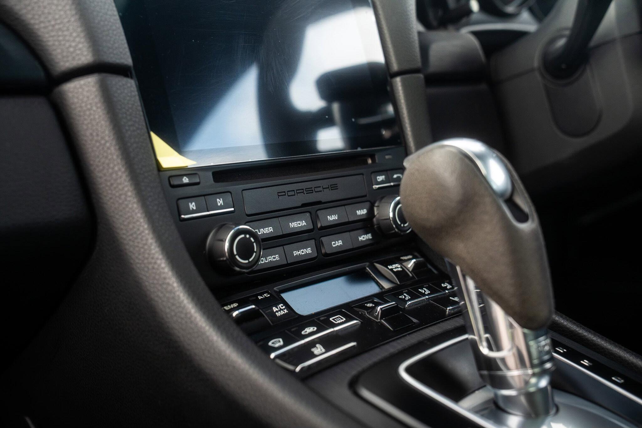 Porsche 911 view 51