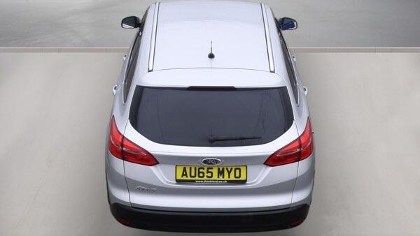 Ford Focus view 8