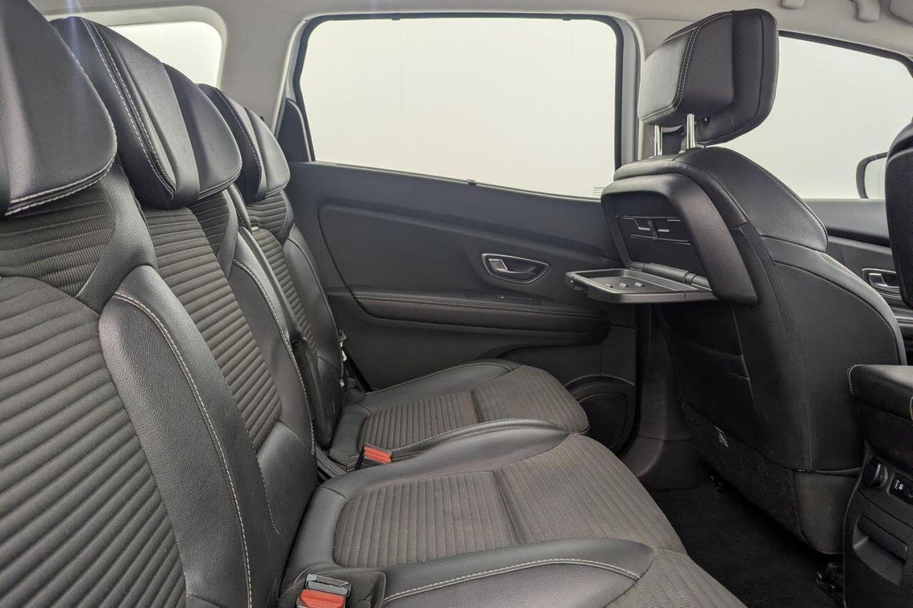 Renault Grand Scenic view 14