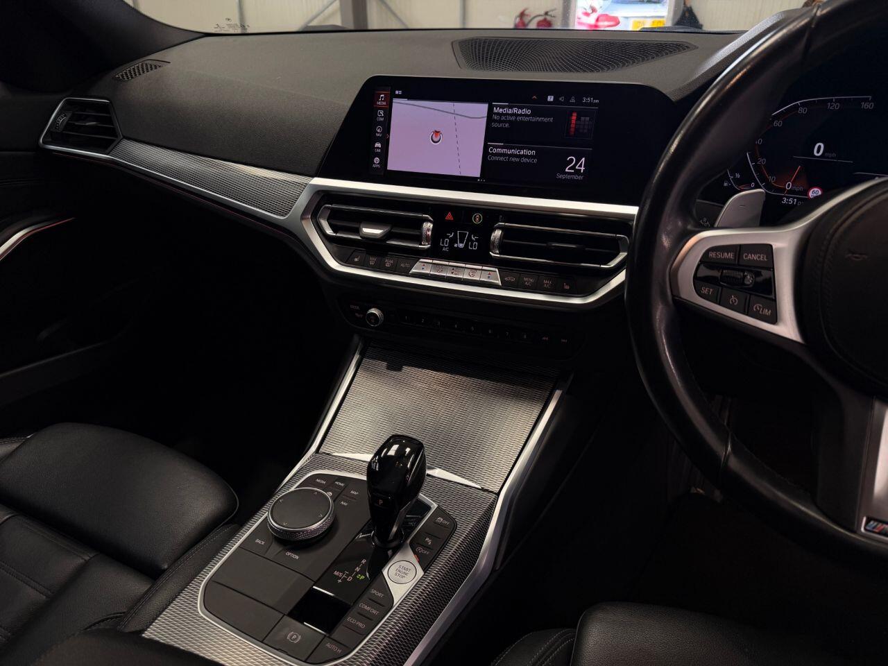 BMW 3 Series view 15