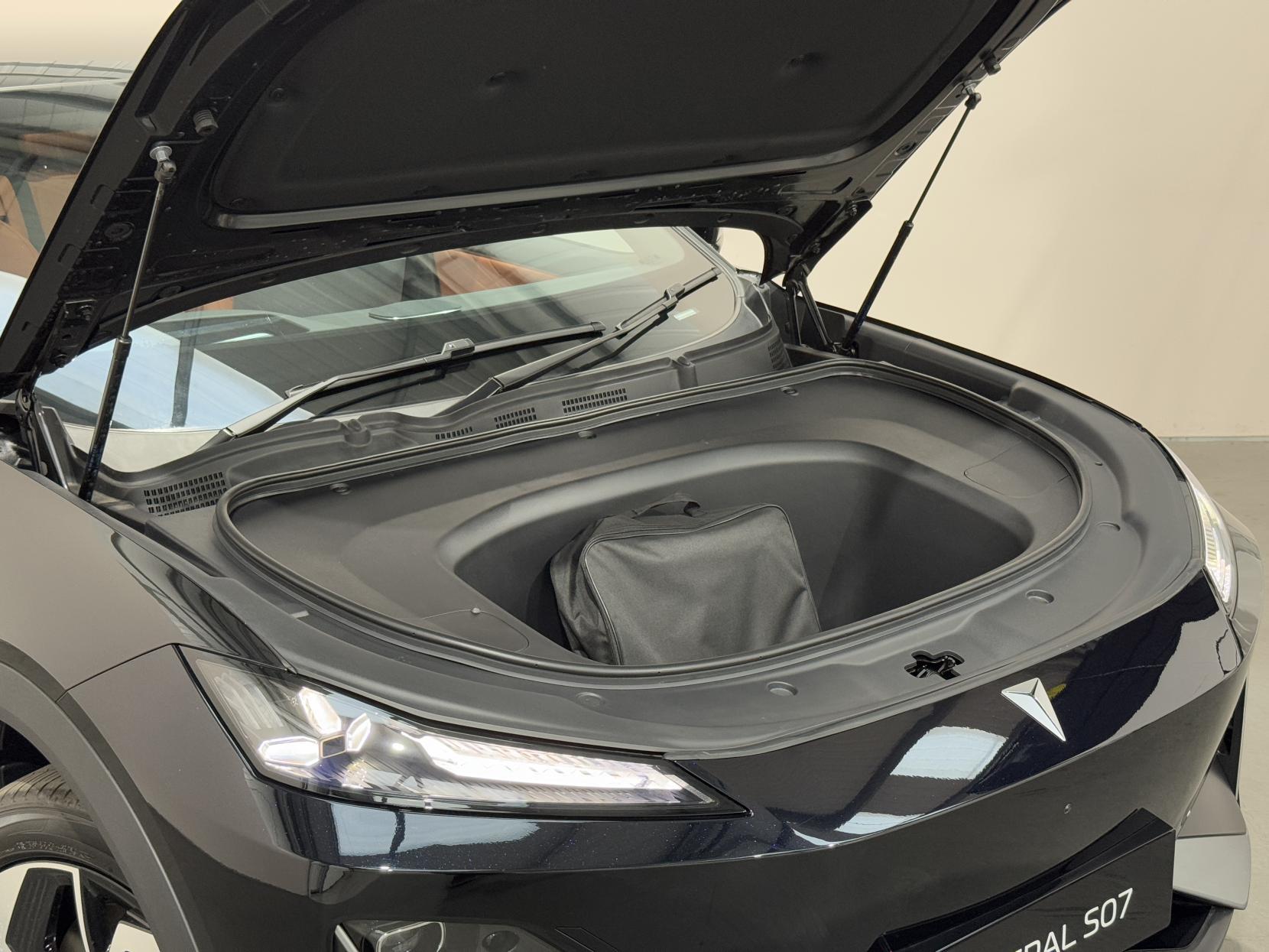 Changan Deepal S07 view 5