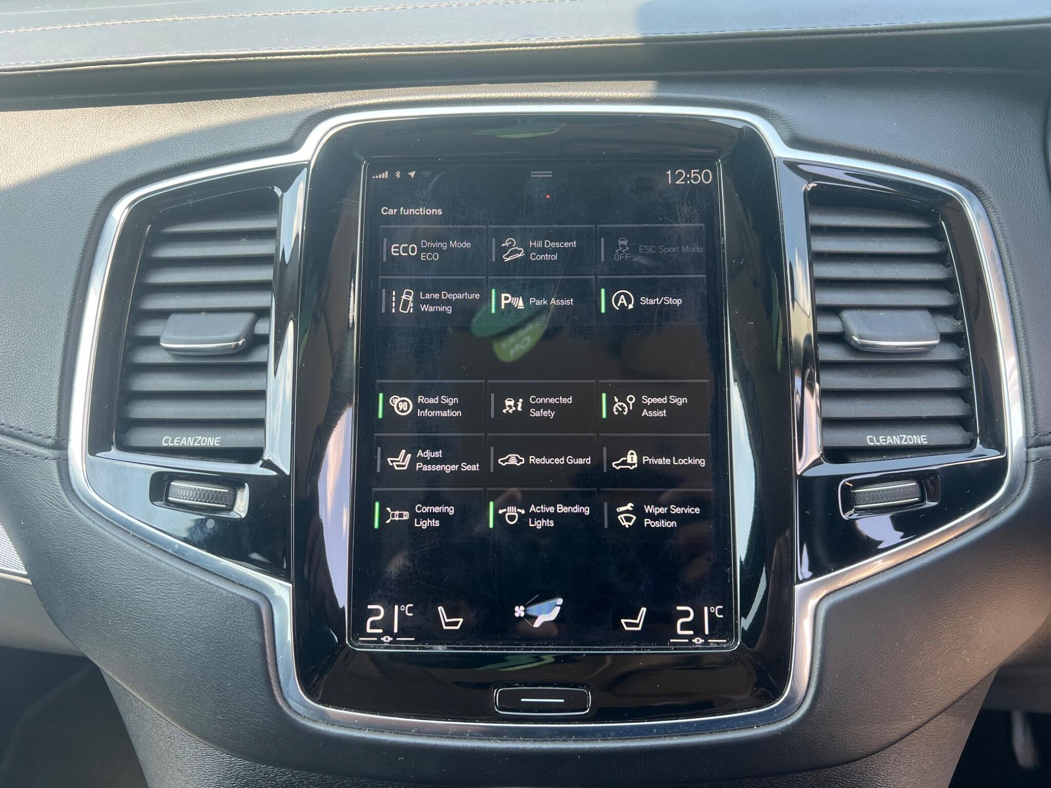 Volvo XC90 view 47