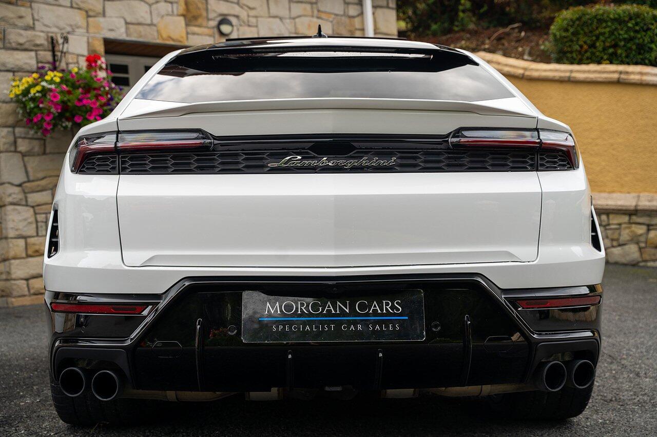 Lamborghini Urus view 22
