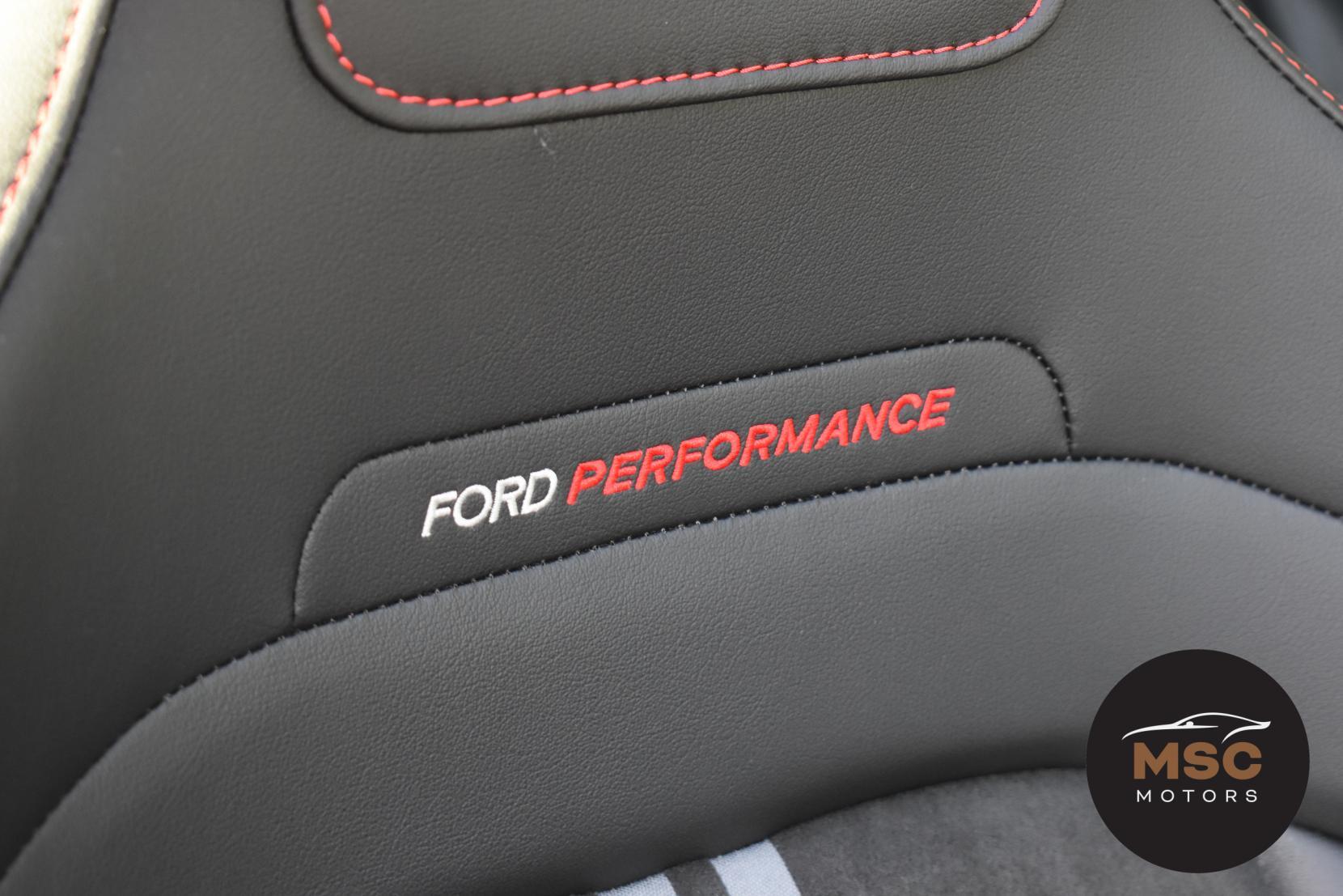 Ford Focus view 40