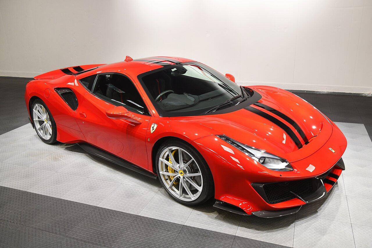Ferrari 488 view 34