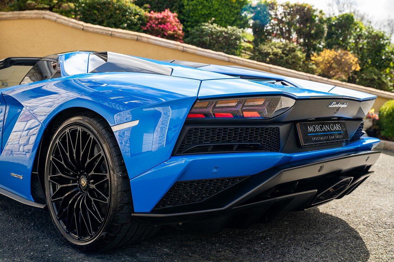 Lamborghini Aventador view 10