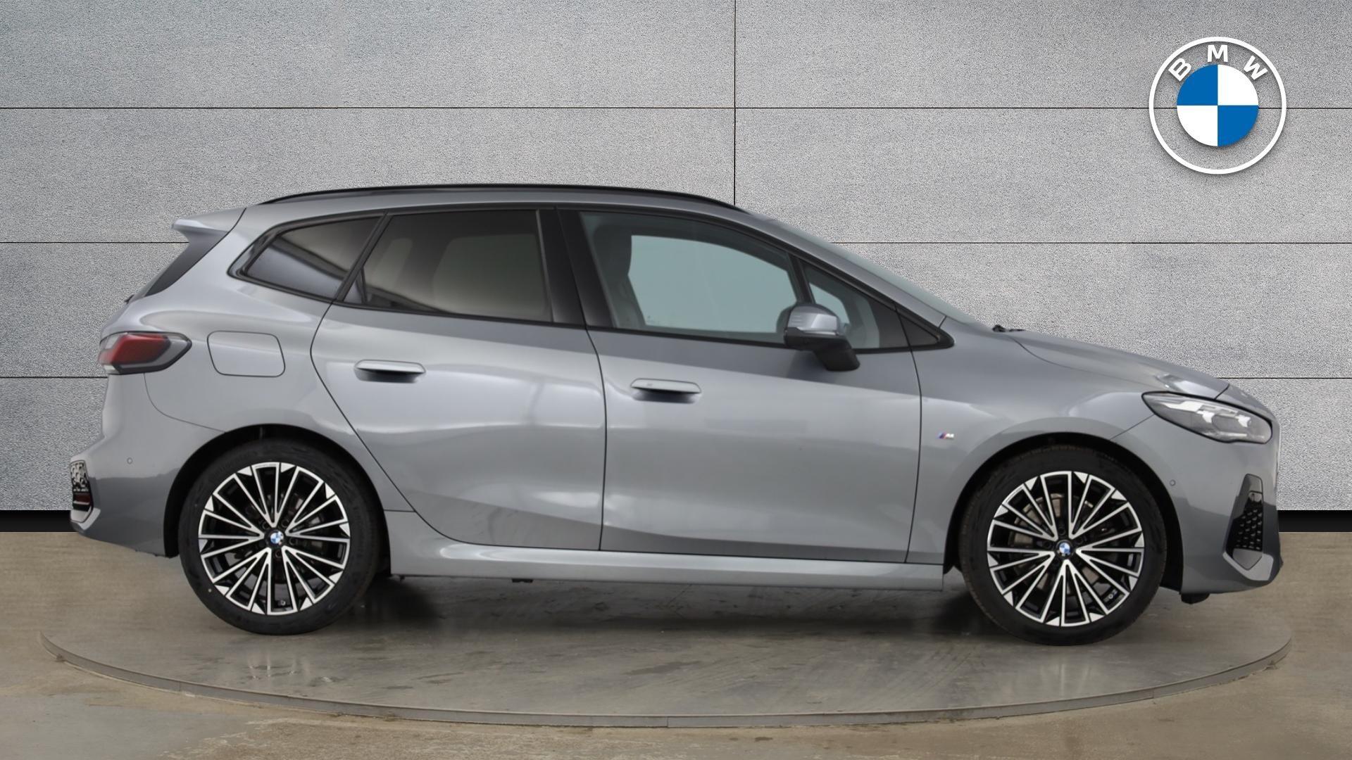 BMW 2 Series view 3