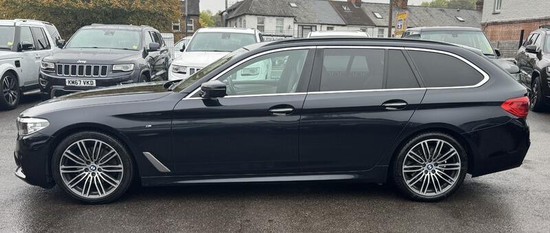 2017 BMW 5 Series image 4