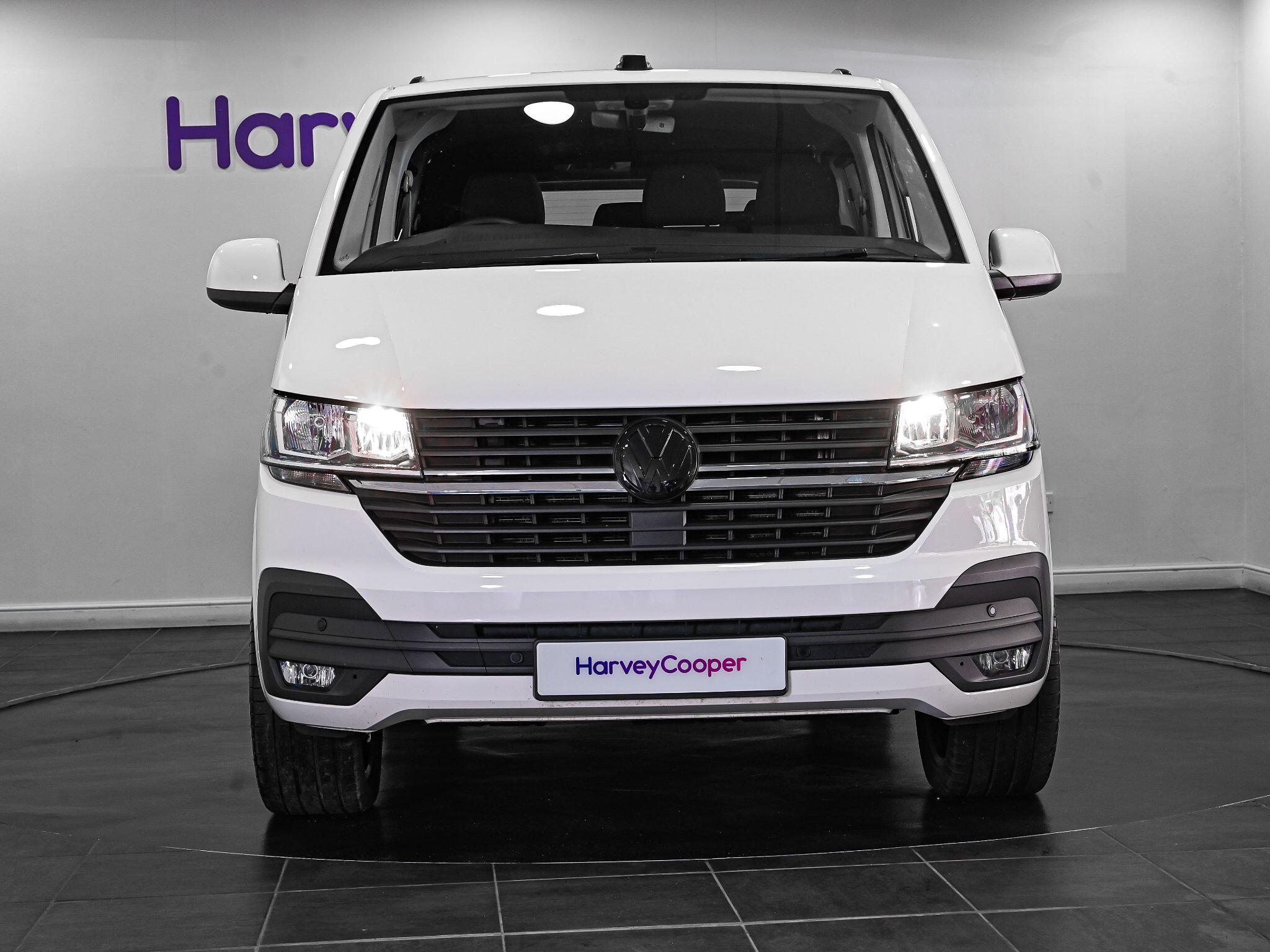 Volkswagen Transporter view 18