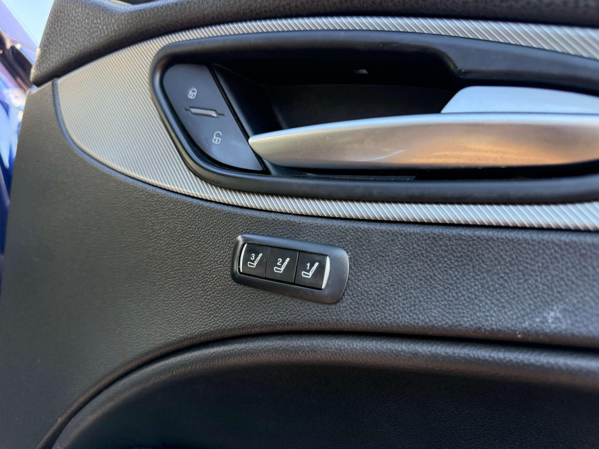 Alfa Romeo Stelvio view 31