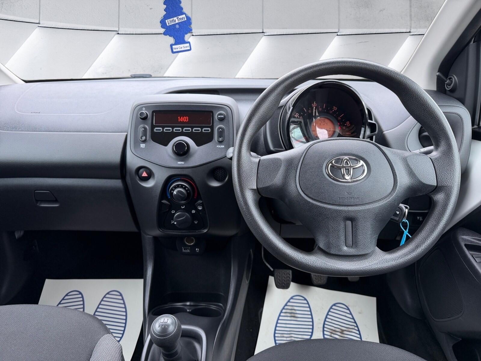 Toyota Aygo view 10