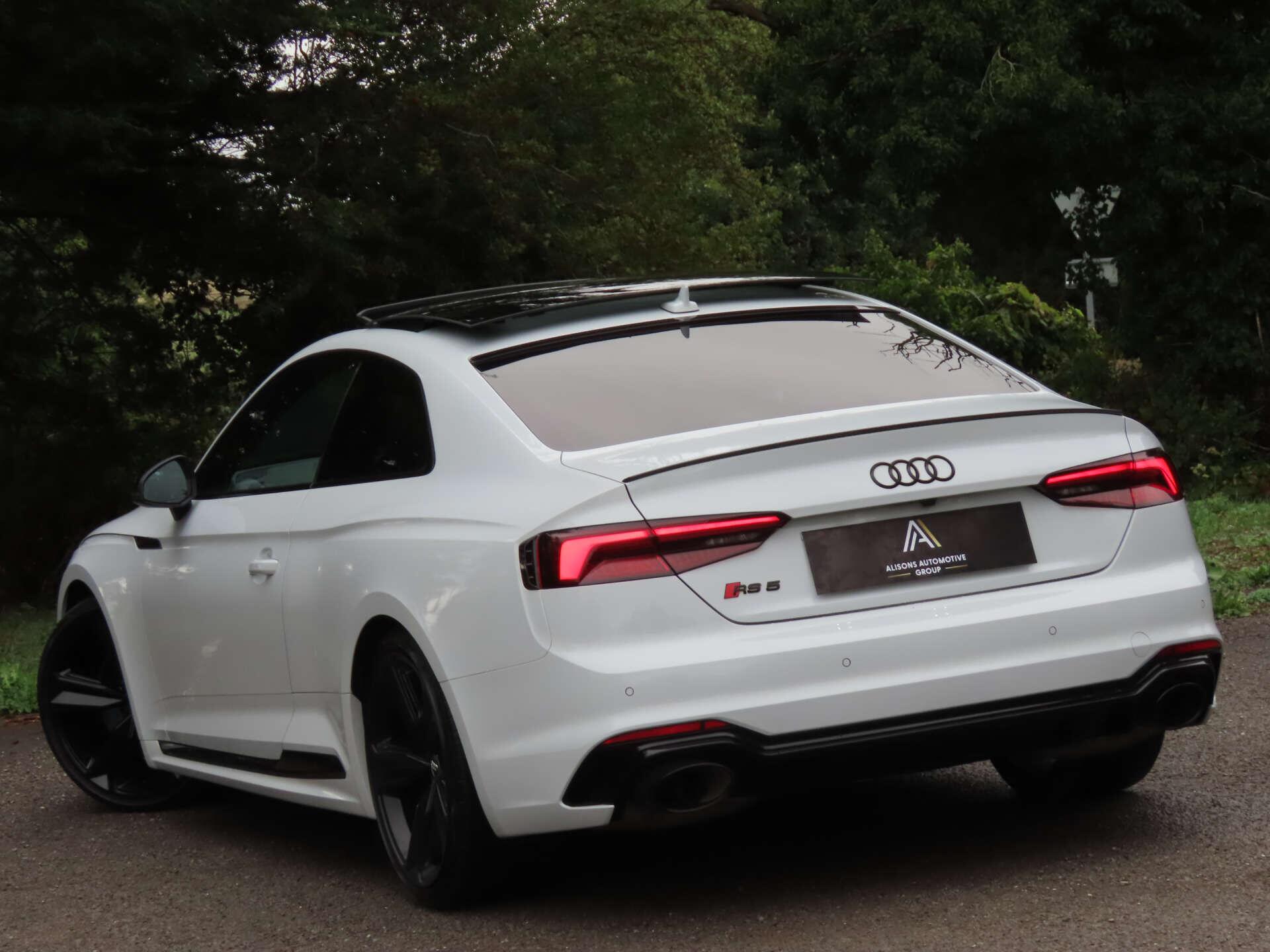 Audi RS5 view 7