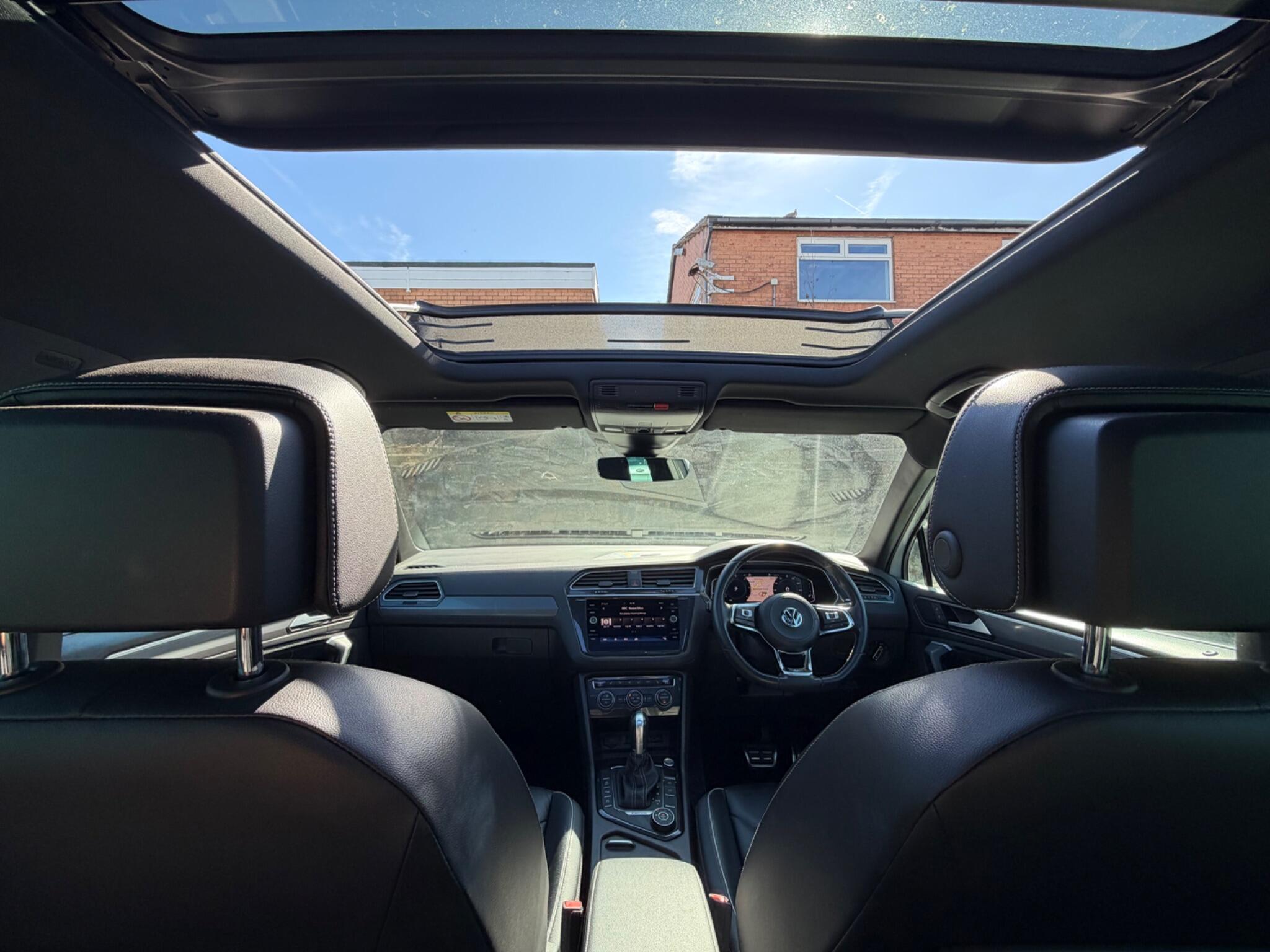 Volkswagen Tiguan view 11