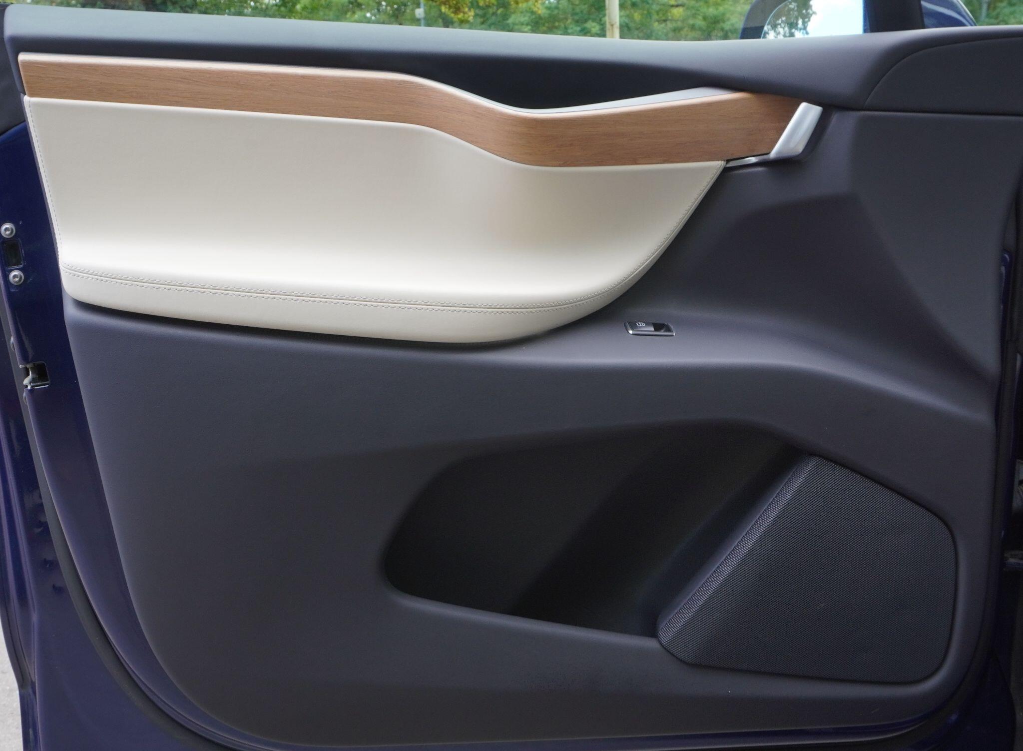 Tesla Model X view 53