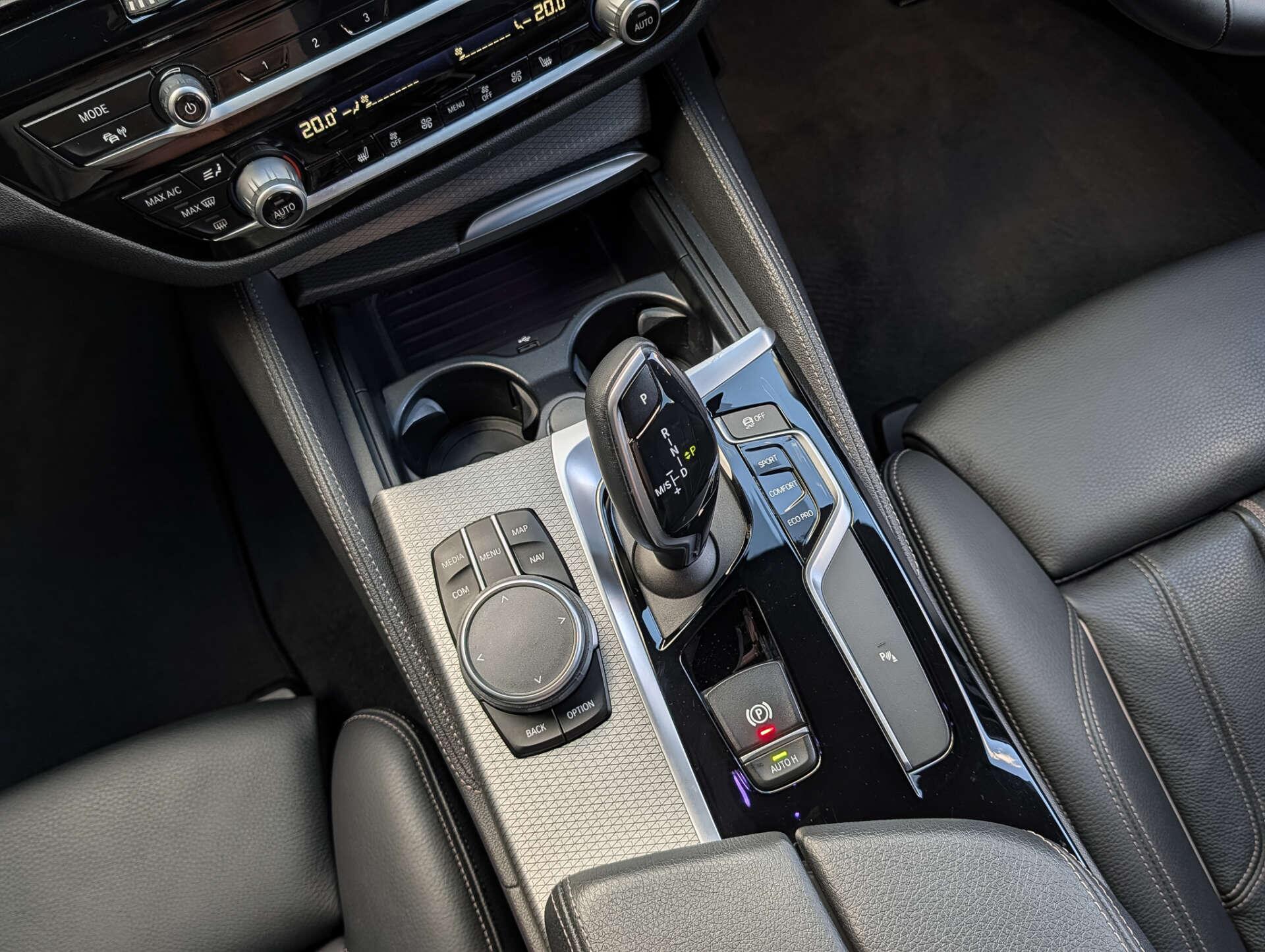 BMW 5 Series view 35