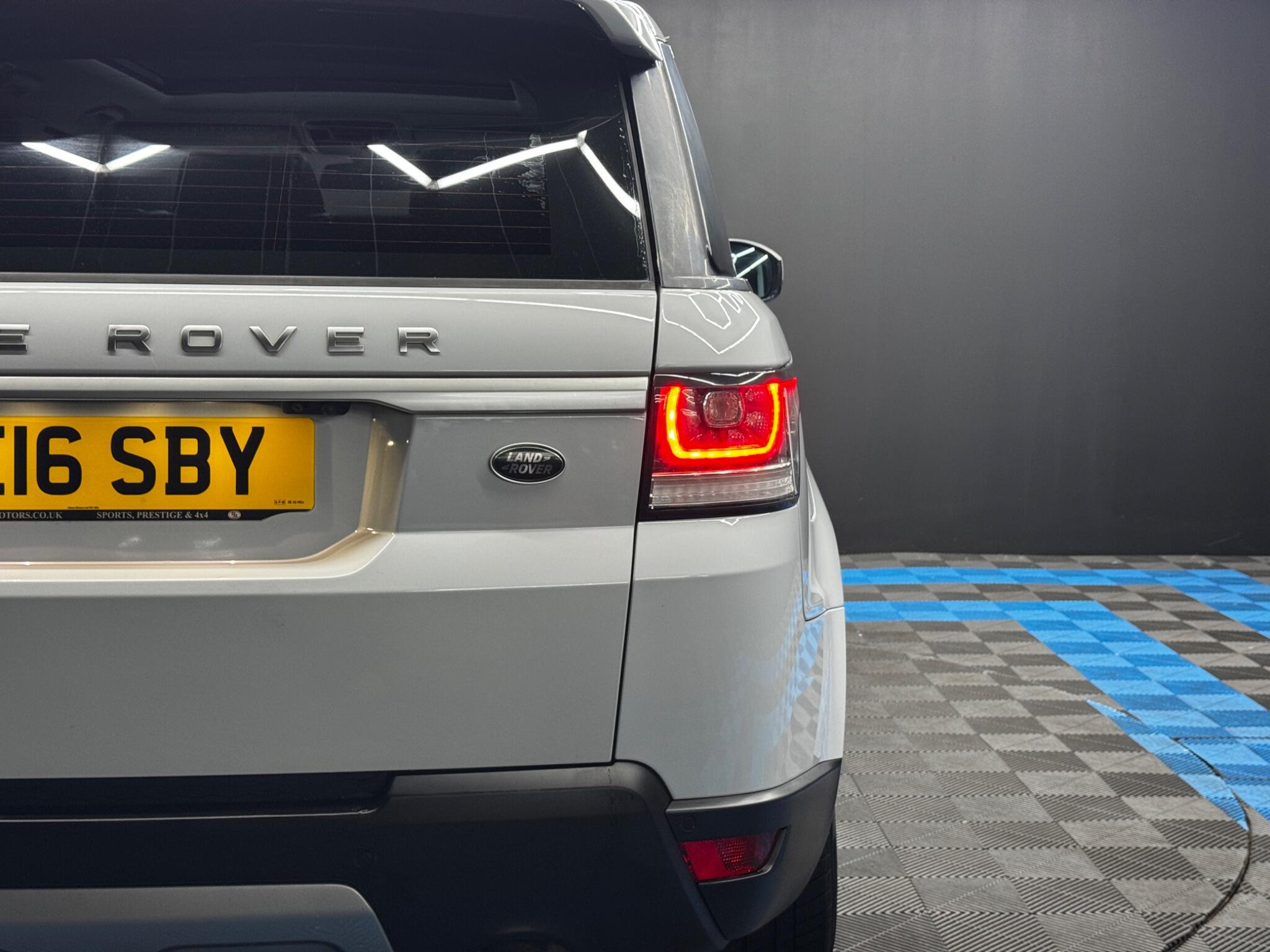 Land Rover Range Rover Sport view 44