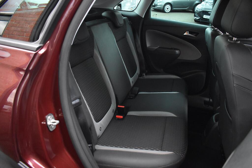 Vauxhall Crossland X view 30