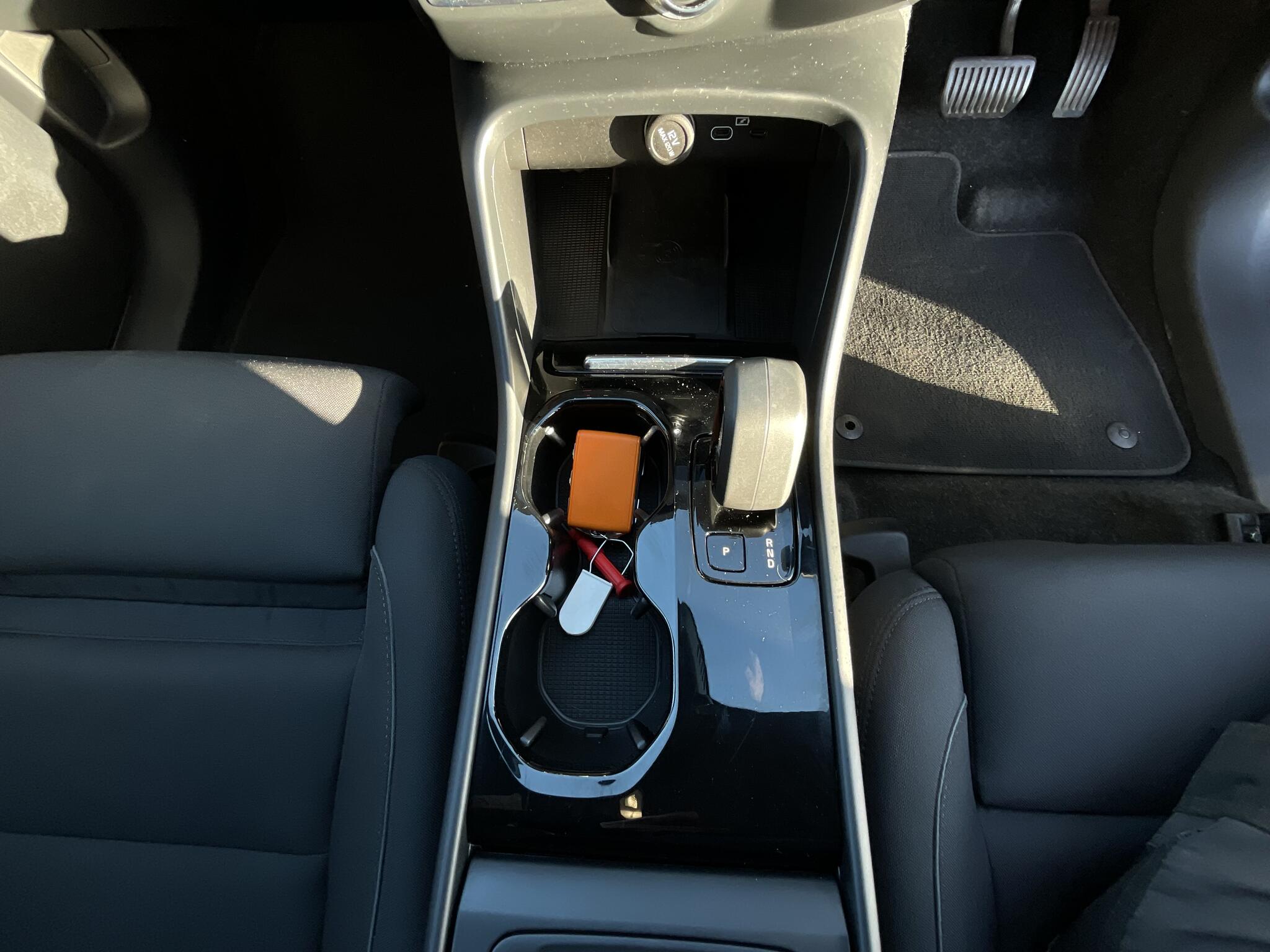 Volvo XC40 view 23