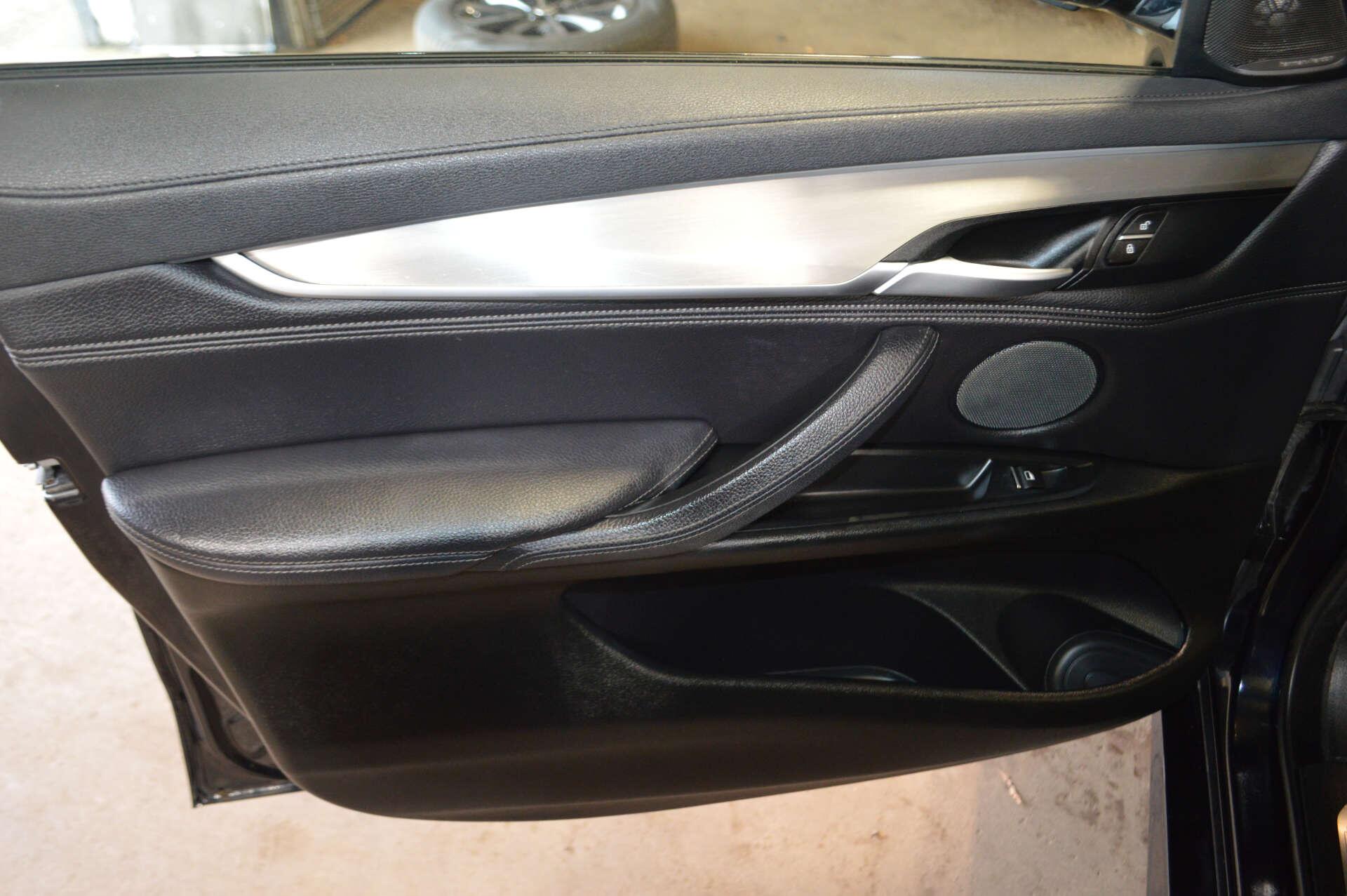 BMW X6 view 31