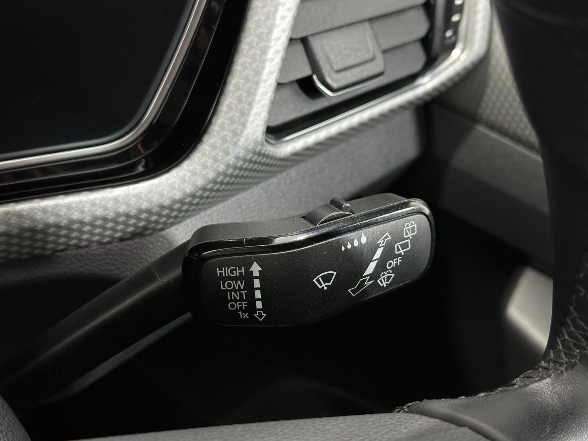 Volkswagen T-Cross view 17